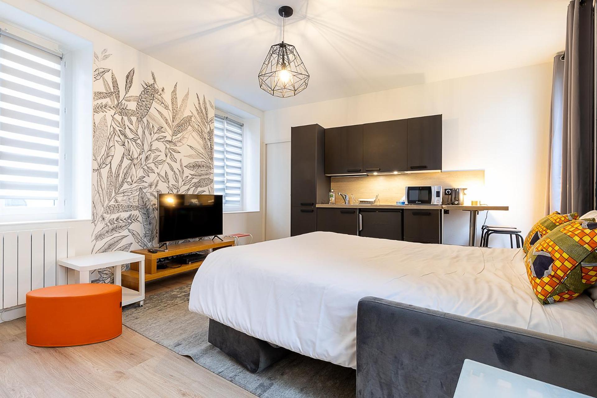 Smart Inn Fontainebleau Centre- Studio Exterior photo